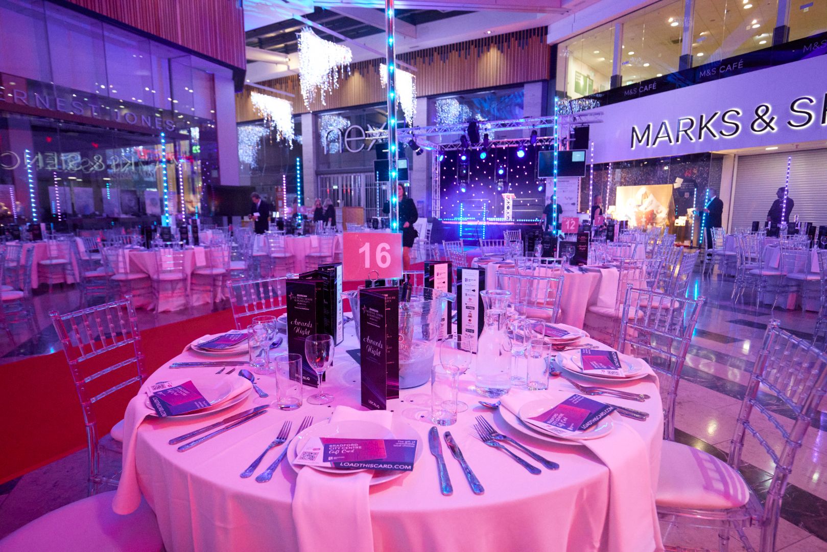 5 Secrets to Stress Free Catering at Large Corporate Functions